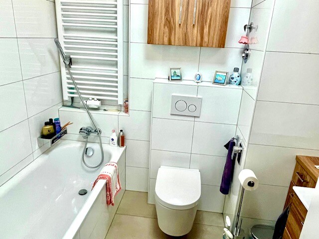 OG_Bad Doppelhaush�lfte Neckarsulm