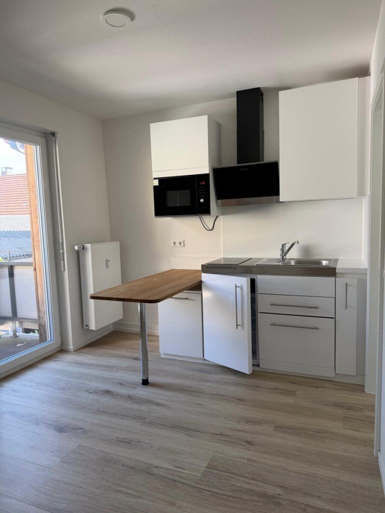 Wohnen/Essen Neckarsulm Etagenwohnung PENDLER WOHNUNG. 1,5 Zimmerwohnung mit Balkon
