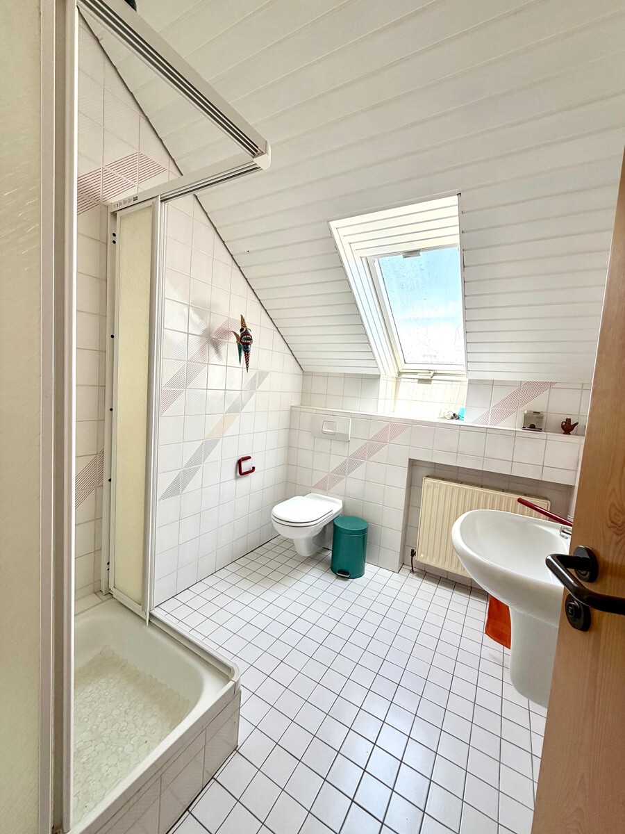 Bad (5) Einfamilienhaus Untereisesheim