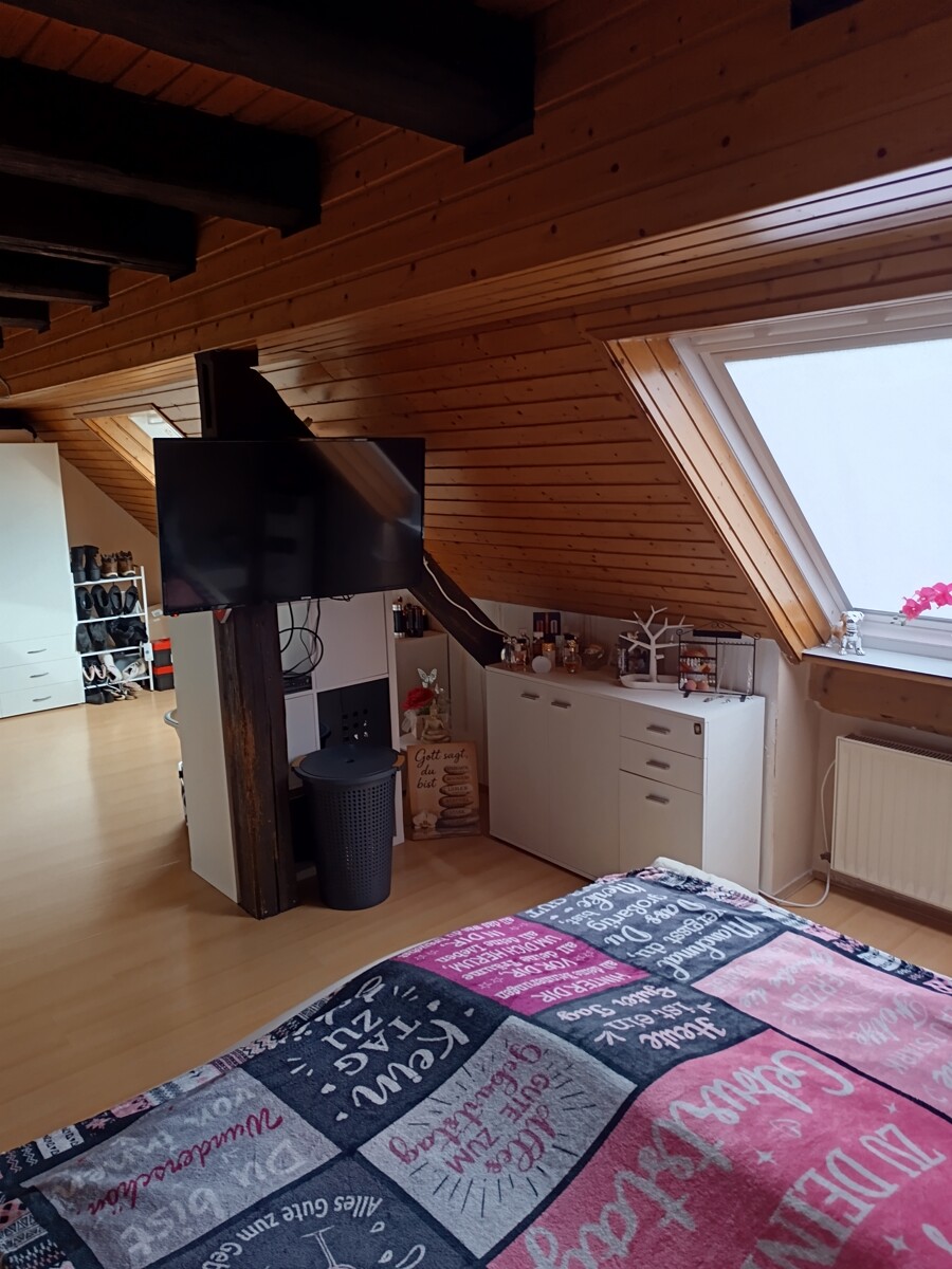 Zimmer Dachgeschosswohnung Schwaigern