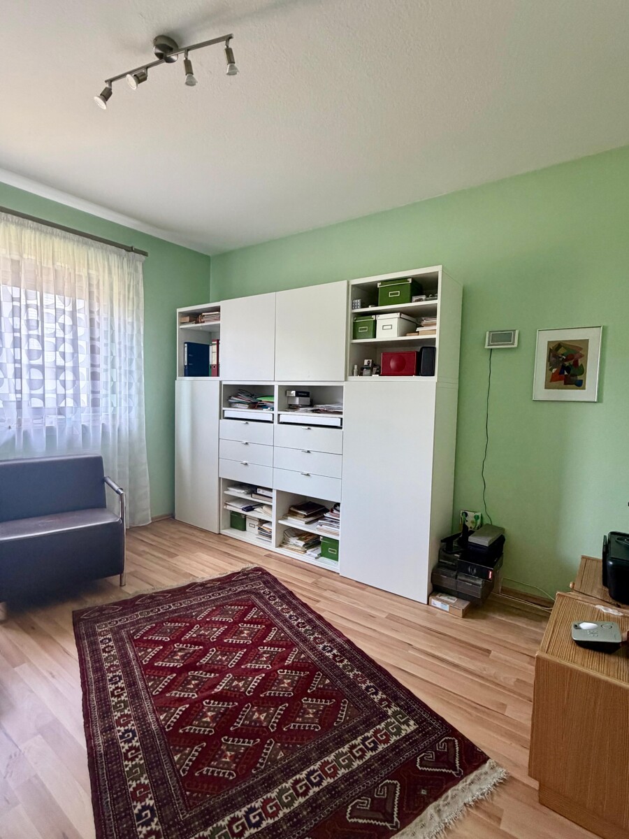 Zimmer (4) Einfamilienhaus Untereisesheim