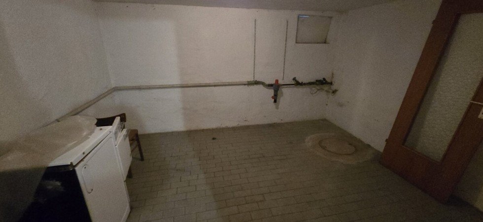 Keller Doppelhaush�lfte Neckarsulm