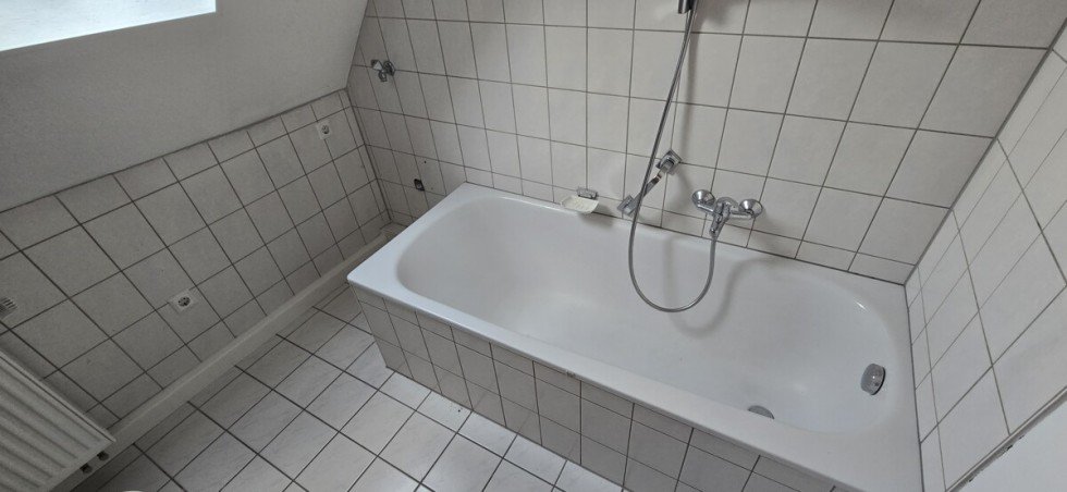 Bad 1 Dachgeschosswohnung Neckarsulm