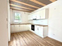Hauptbild Umziehen. Einziehen. Wohlf�hlen: 4-Zimmerwohnung im 1. OG