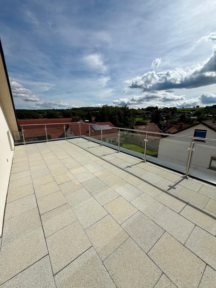 Balkon/Terrasse Dachgeschosswohnung Schefflenz / Oberschefflenz