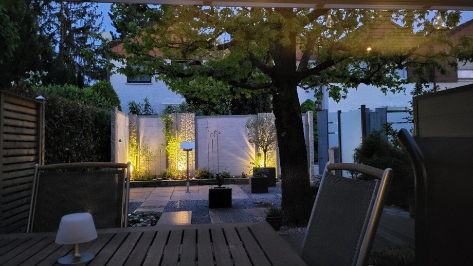 Terrasse am Abend Reihenmittelhaus Heilbronn