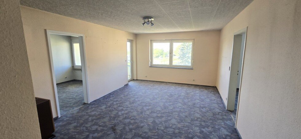 Wohnzimmer 2.OG Mehrfamilienhaus Neckarsulm