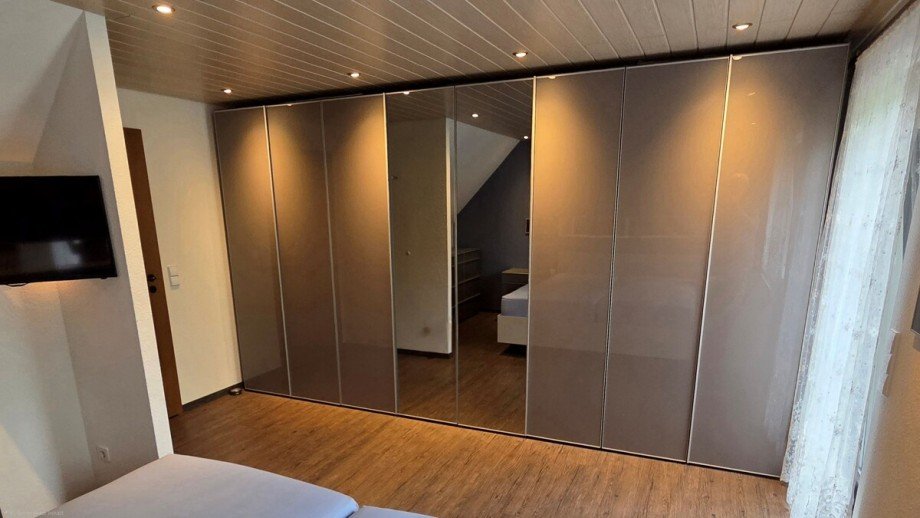 14Kleiderschrank Reihenmittelhaus Heilbronn