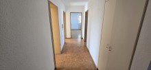 Flur Helle 3-Zimmer-Wohnung mit Balkon und traumhafter Aussicht