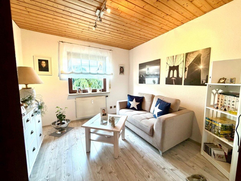 Zimmer/B�ro Erdgeschosswohnung Neckarsulm / Obereisesheim